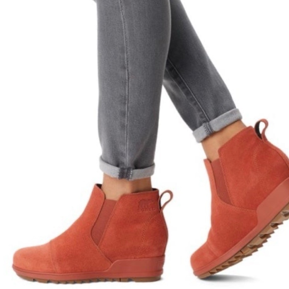 New Sorel Women's Evie Pull-On waterproof suede booties Red-Orange.